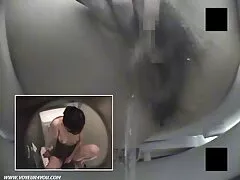 La video porno nonne puttane formosa MILF Megan Maiden invita il figliastro a far scivolare il suo grosso cazzo