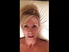 La mamma Amanda Verhooks si sente l'adolescente Kate England vecchie troie arrapate