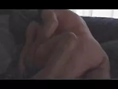 Guy viene sorpreso sotto la film porno gratis vecchie troie doccia dalle bionde